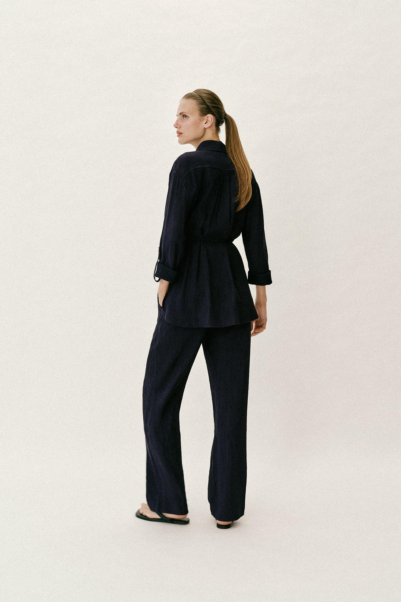 PANTALON DROIT EFFET FROISSÉ